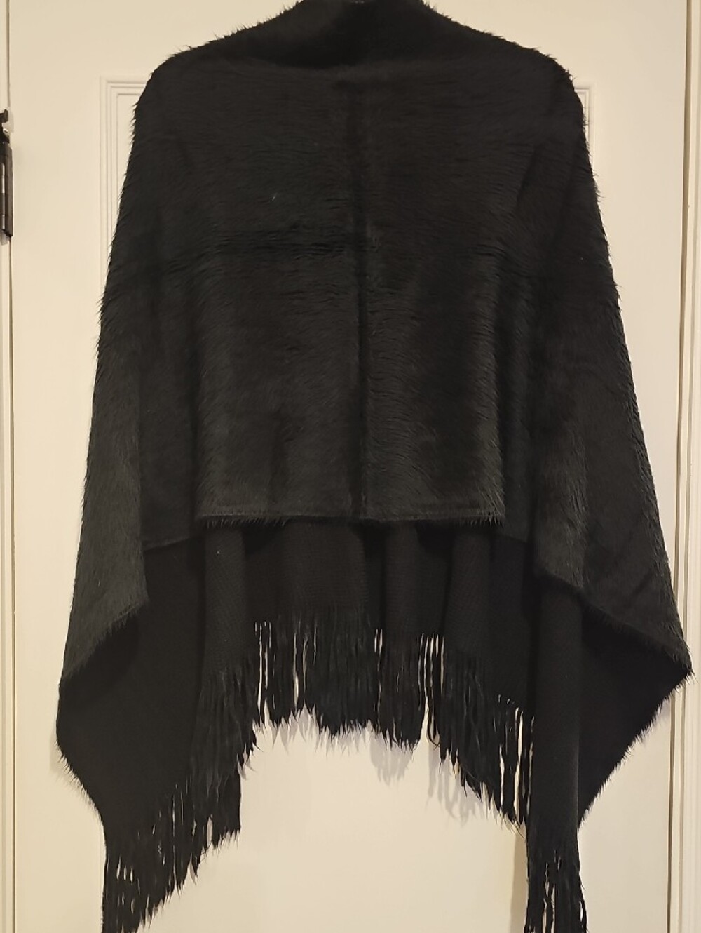 Black Faux Fur Shawl Poncho - Picture 4 of 12